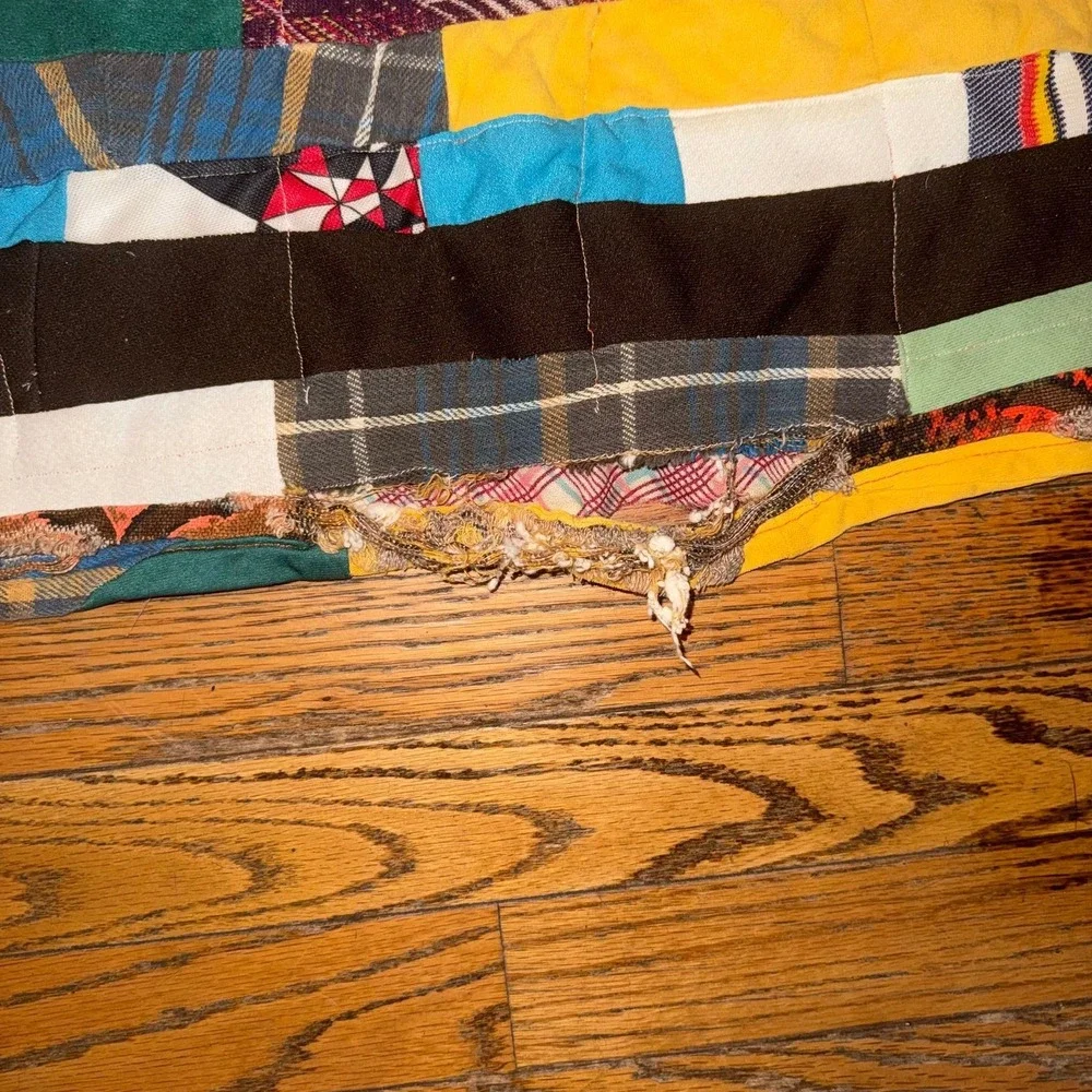 2.f vintage handmade quilt